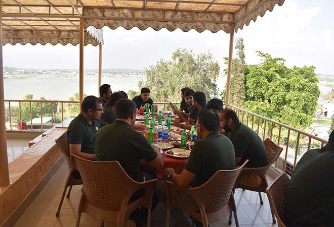 almoiz dayout